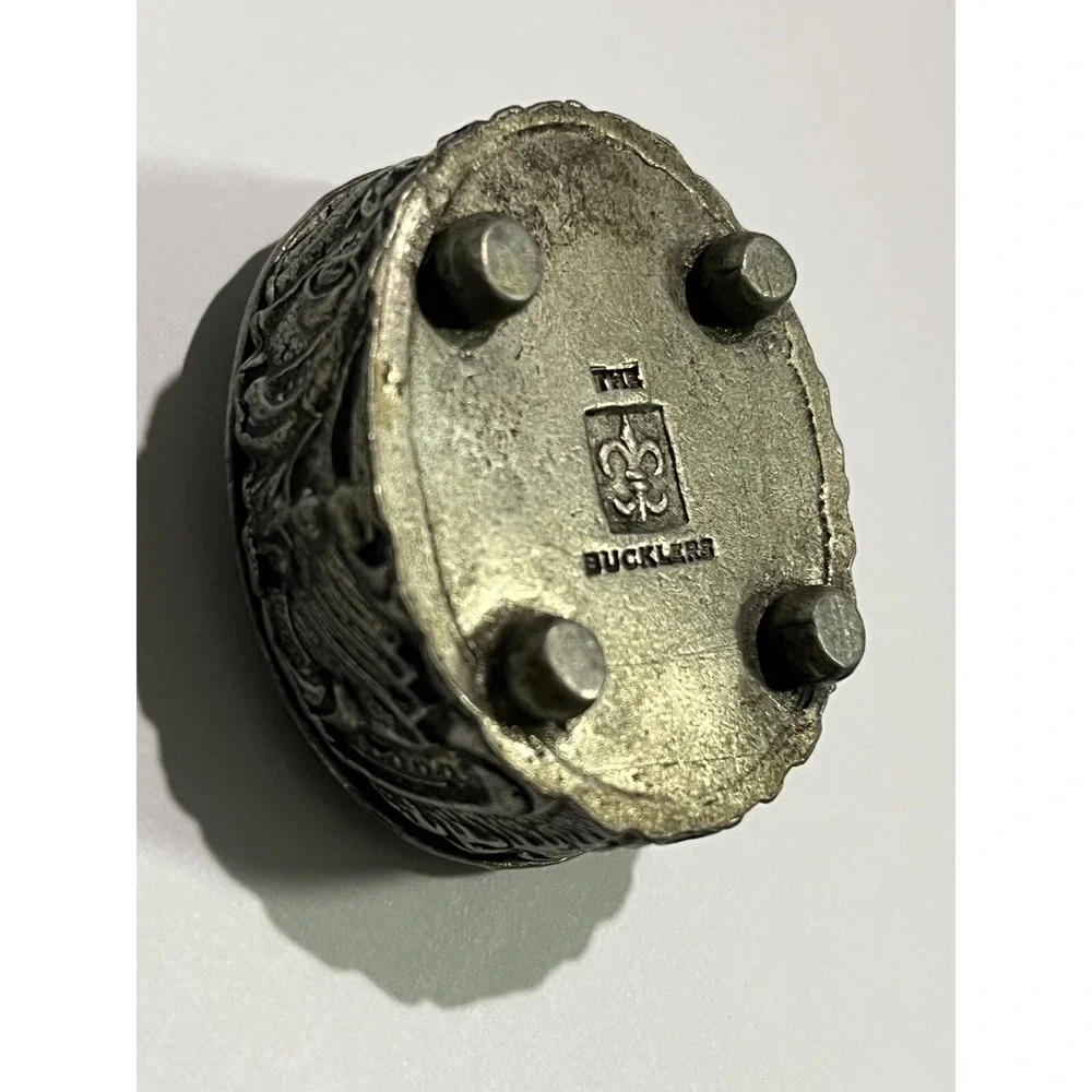 THE BUCKLERS SMALL TRINKET BOX PEWTER METAL DOG HORSE OVAL VELVET LINED